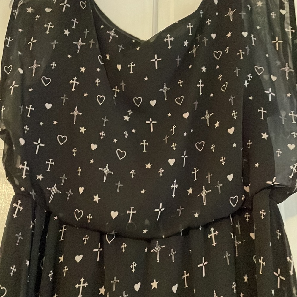 LBD - Picture 2 of 3